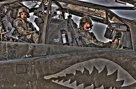 HDR Apache crew 28DM