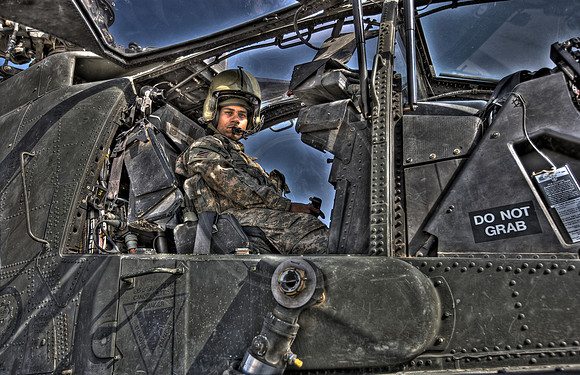 HDR Apache crew 18DM