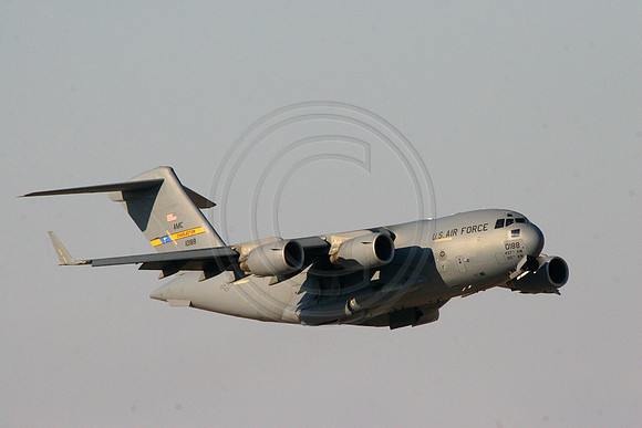 (C)2006 Terry Moore0180