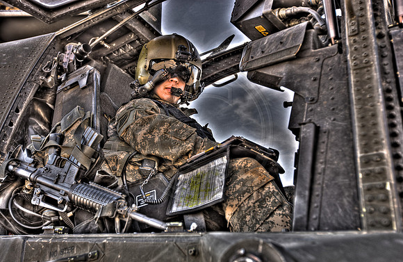 HDR Apache crew 26DM